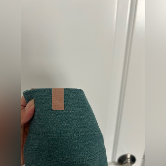 Lunya Restore Pocket Green Lounge Leggings Size Extra Large loungewear cozy - Picture 12 of 13